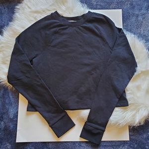 2/$20 Plain Black Semi Cropped Sweatshirt XL